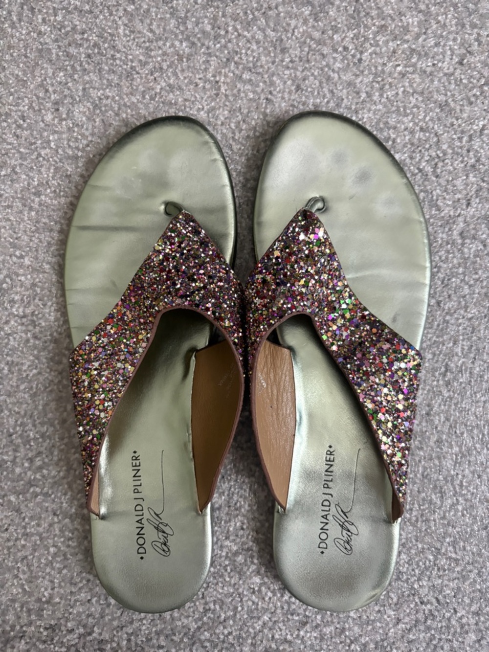 Donald Pliner ‘Stefan’ Sparkle Glitter Sequin Embellished Thong Sandals Size 11